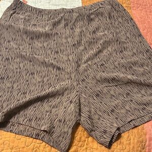 Magaschoni Taupe Shorts with Black Linear Print